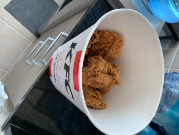 Consumer Review - Food Safety KFC - Al Barsha - Dubai - United Arab Emirates We ordered a basket of spicy chicken for four people... photo #2
