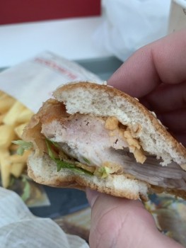 Budapest, KFC Airport, 1185 Hungary Foto #1