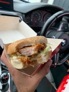 KFC, 216-218 Colne Rd, Burnley BB10 1DY, United Kingdom photo #1