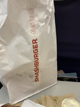Rapport de sécurité alimentaire du consommateur Smashburger, Airport Boulevard, San Jose, CA 95110, United States ordered chicken tenders and receiv... photo #2