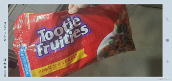 Avaliação do consumidor - Segurança alimentar Macey's, 1300 East, Sandy, UT, USA Malt o meal tootie fruties cereal There was a huge 6inch piece of... foto #1