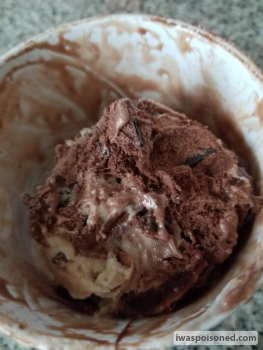 Verbraucherbewertung – Lebensmittelsicherheit Ben and Jerry's Ice Cream, SuperFresh, 242 Bay Ridge Ave, Brooklyn, NY 11220, USA Ben and Jerry's lo... Foto #3