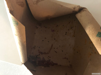 Avis du consommateur - Sécurité alimentaire Whole Foods Market, North 20th Street, Phoenix, AZ, USA Ate cooked roasted chicken from the Hot Bar... photo #1