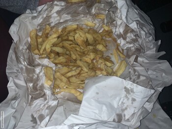 消费者评论 - 食品安全 The Longford Fishbar, 267 Bedworth Road, Longford, Coventry CV6 6BL, United Kingdom Chip shop chips ... 照片 #2