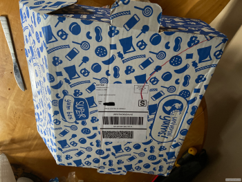 Consumer Review - Food Safety Universal Yums "The Phillipines" box, Carlsbad, CA, USA Me and my wife tried everything in the box t... photo #2