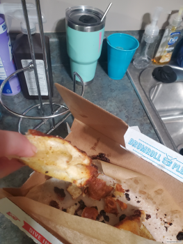 مراجعة المستهلك - سلامة الغذاء Domino's Pizza, South Logan Street, West Frankfort, IL, USA cheesy bread the bread.looked.different... صورة فوتوغرافية #1