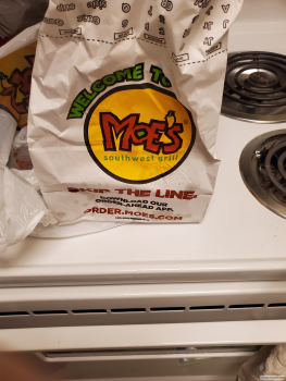 Reseña del consumidor - Seguridad alimentaria Moe's Southwest Grill, Creedmoor Road, Raleigh, NC, USA monday promo half hour after I ate stomach s... foto #1