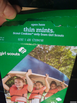 消费者评论 - 食品安全 Mint Girl Scout Cookies, Cincinnati, OH, USA Just me so far. Within 30 min I felt uncomfortable, the... 照片 #1