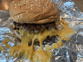 Five Guys, Midsummer Boulevard, INTU, Milton Keynes, UK Foto #1