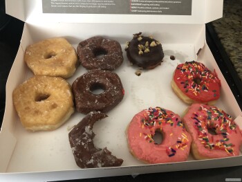 Shipley Do-Nuts, Interstate 45 North, Willis, Texas, USA صورة فوتوغرافية #1