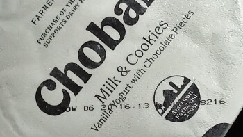 消费者评论 - 食品安全 Chobani Greek Yogurt, Hannaford Supermarket, Fort Eddy Road, Concord, NH, USA My hubby and I frequen... 照片 #2