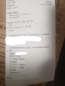 消费者评论 - 食品安全 Chipotle Mexican Grill, Central Avenue, Dover, NH, USA burrito bowl Got a burrito bowl delivered whi... 照片 #2