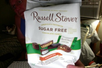 Russell Stover chocolates, Walmart Supercenter, W Military Dr, San Antonio, Texas, USA صورة فوتوغرافية #1