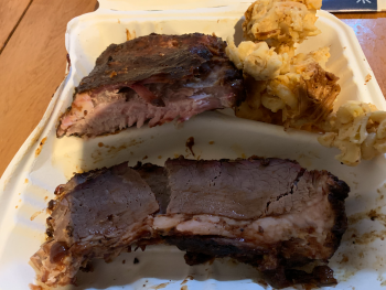 Avaliação do consumidor - Segurança alimentar What The Heck Barbecue Catering Co., Scott Drive, Sterling, VA, USA BBQ Picked up pre ordered food f... foto #2