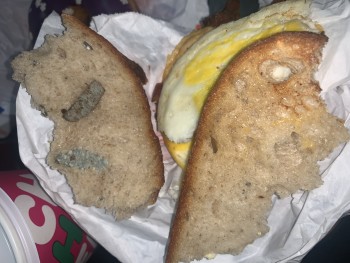 Avis du consommateur - Sécurité alimentaire Dunkin', 7602 13th Ave, Brooklyn, NY 11228, USA On December 11th, I bought food there, and the new p... photo #3