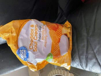 Verbraucherbewertung – Lebensmittelsicherheit Great value cheddar & sour cream potato chips, Walmart Supercenter, East Main Street, Plainfield, IN... Foto #3