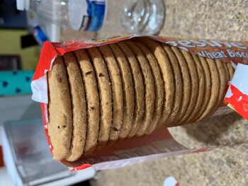 Bug in my cookies, Apna Bazar, Oak Tree Road, Edison, NJ, USA 照片 #1