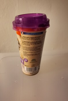 Consumer Review - Food Safety Shakissimo Nescafe, Auchan BAGNOLET, Avenue du Général de Gaulle, Bagnolet, France Je suis la seule... photo #1