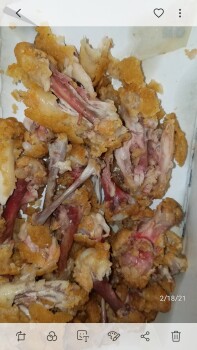 Avaliação do consumidor - Segurança alimentar KFC, By-Pass, 182 U.S. 321, Winnsboro, SC, USA Bloody chicken About 7pm my husband and I bought the... foto #3
