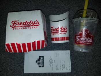 Freddy's Frozen Custard & Steakburgers, South Gateway Drive, Fredericksburg, VA, USA صورة فوتوغرافية #1
