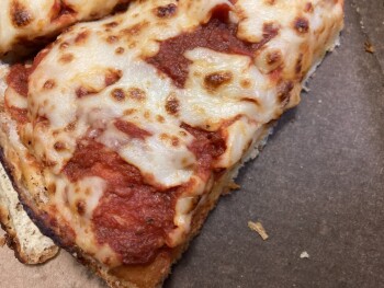 Consumer Review - Food Safety Domino's Pizza, Sixth Avenue, Pittsburgh, PA, USA My five-year-old daughter and my girlfriend got si... photo #4