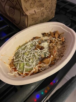 Chipotle Mexican Grill, 3227 West Addison Street, Chicago, IL, USA Foto #1