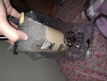 Consumer Review - Food Safety Tiger Sugar, Bagong Pag-asa, Quezon City, Metro Manila, Philippines Brown Sugar Milktea I bought a B... photo #2