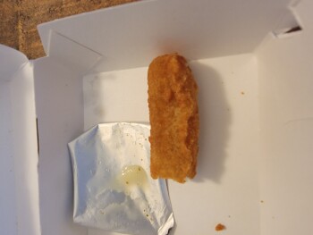 Reseña del consumidor - Seguridad alimentaria Burger King, Veterans Parkway, Columbus, GA, USA mozzarella sticks. They smelled and tasted weird My... foto #3