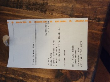 Reseña del consumidor - Seguridad alimentaria Burger King, Veterans Parkway, Columbus, GA, USA mozzarella sticks. They smelled and tasted weird My... foto #2