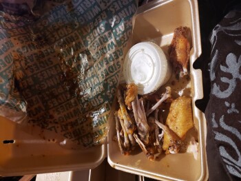 消费者评论 - 食品安全 Wingstop, South Western Avenue, Oklahoma City, OK, USA chicken 2 adults an hour after eating
Today... 照片 #2