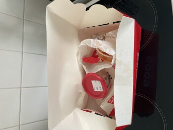 消费者评论 - 食品安全 KFC Southampton, Tollbar Way, Southampton, UK I bought a trilogy box meal last night around 7.30pm d... 照片 #1