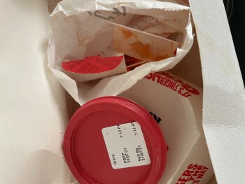 消费者评论 - 食品安全 KFC Southampton, Tollbar Way, Southampton, UK I bought a trilogy box meal last night around 7.30pm d... 照片 #2