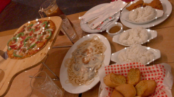 Shakey's Pizza Parlor, Abad Street, Lahug, Cebu City, Cebu, Philippines Foto #1