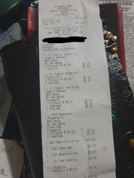 Avis du consommateur - Sécurité alimentaire Domino's, Kellicar Road, Campbelltown NSW, Australia Definatly chicken wings from there My mum she i... photo #4