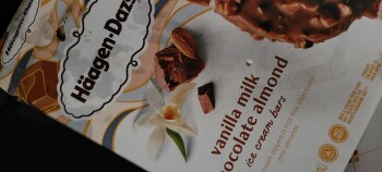 Häagen-Dazs almond bars, Walmart Supercenter, Texas Boulevard North, Weslaco, TX 78596, USA 照片 #1