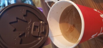 Avis du consommateur - Sécurité alimentaire Tim Hortons, 2121 Carling Avenue, Ottawa, ON, Canada Too many espresso in white hot chocolate The ke... photo #2