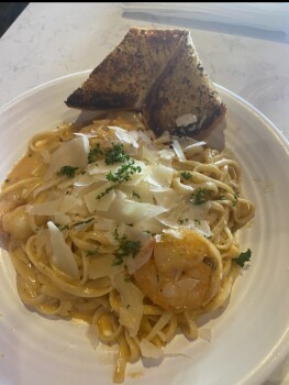 R Bar, West 3rd Street, Long Beach, CA, USA photo #1