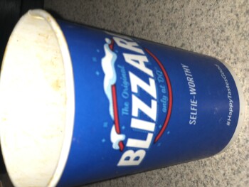 消费者评论 - 食品安全 Dairy Queen Grill & Chill, 374 East Chestnut Hill Road, Newark, Delaware, USA The store is this one.... 照片 #1