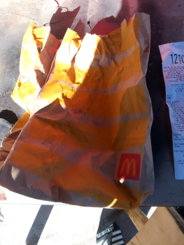 Reseña del consumidor - Seguridad alimentaria McDonald's, North Peoria Avenue, Tulsa, OK, USA Last night my family and I went there my son and his... foto #4