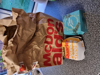 Avis du consommateur - Sécurité alimentaire McDonald's Skewen, Skewen, Neath, UK Last night,  2 of us got sick one the morning after and one the... photo #3