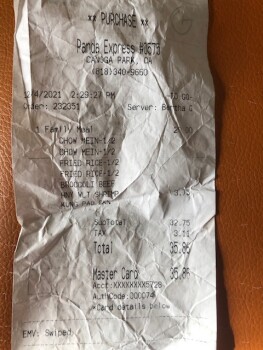 Verbraucherbewertung – Lebensmittelsicherheit Shrimp Box, Panda Express, 6859 Topanga Canyon Blvd, Canoga Park, CA 91303, USA Saw hair on shrimp b... Foto #2