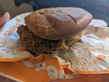 消费者评论 - 食品安全 Popeyes Louisiana Kitchen, 11858 University City Blvd, Charlotte, NC 28213, USA I ordered two spicy... 照片 #1