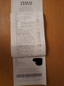 Verbraucherbewertung – Lebensmittelsicherheit Tesco Extra, Hewitts Avenue, Humberston, Cleethorpes, UK Coleslaw 300G use by 26 DEC purchased and a... Foto #2