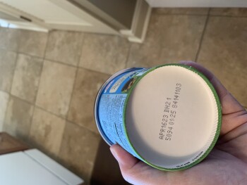 Avaliação do consumidor - Segurança alimentar Tom Thumb, Santa Rosa Boulevard, Fort Walton Beach, FL, USA Had Ben & Jerry’s Half Baked last night—... foto #1