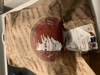 消费者评论 - 食品安全 Boustan NDG, Sherbrooke Street West, Montreal, QC, Canada food A few hours, It happened Yesterday  照片 #2