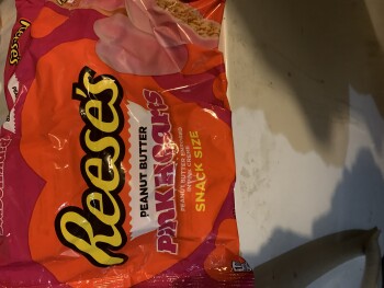 Reeses pink creme hearts, Target, 5001 Madison Ave, Sacramento, CA 95841, USA photo #1