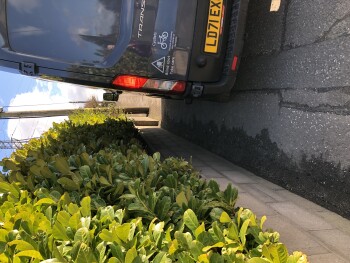 Verbrauchersicherheitsbericht Amazon driver blocking street I would like to report your van today at approximately 1 pm in Birkhil... Foto #1