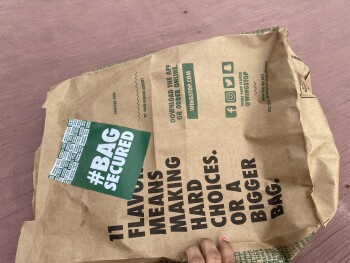 Avaliação do consumidor - Segurança alimentar Wingstop, West Belt Line Road, Cedar Hill, TX, USA Last Sunday,  The wings. Everyone eaten and 3 hou... foto #1