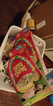 Lucky Charms, Waremart, Monmouth Street, Independence, Oregon 97351, USA 照片 #1