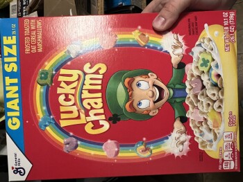 Lucky Charms, Hy-Vee Grocery Store, Devils Glen Road, Bettendorf, IA, USA photo #1